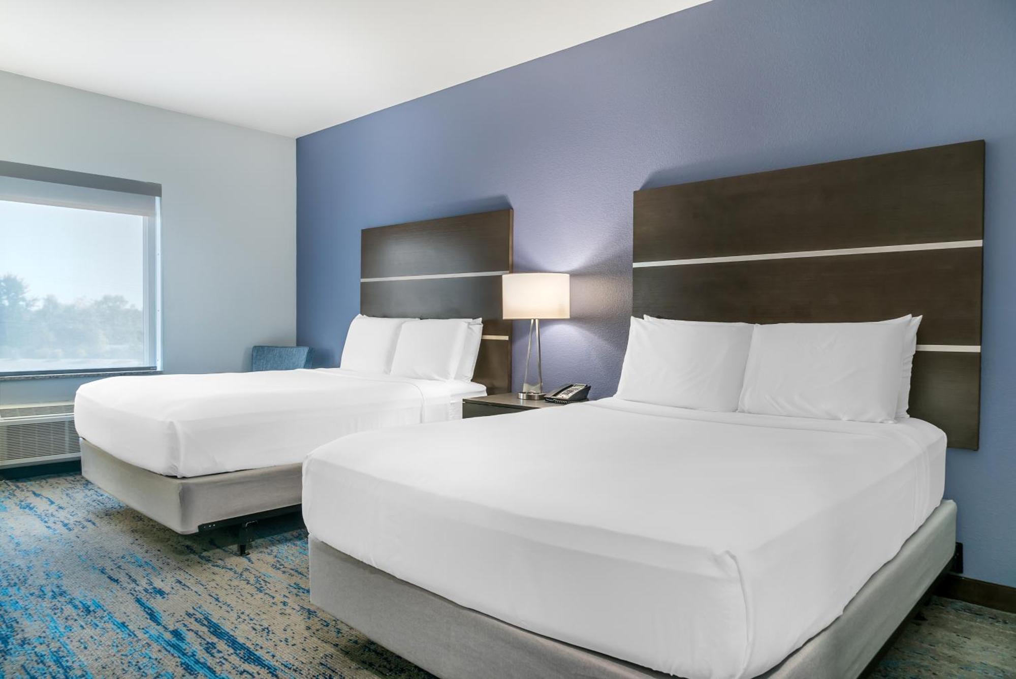Comfort Inn & Suites Adrian Buitenkant foto