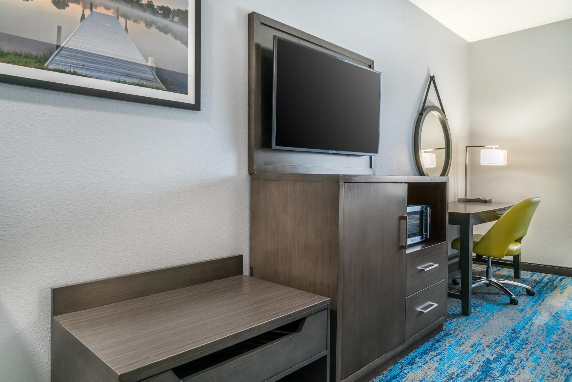 Comfort Inn & Suites Adrian Buitenkant foto